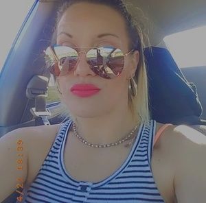 Meet your Posher, Jenny